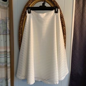 NWOT Pretty White Skirt